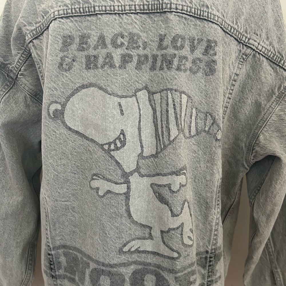 American Eagle X Peanuts Collaboration Stonewash … - image 8